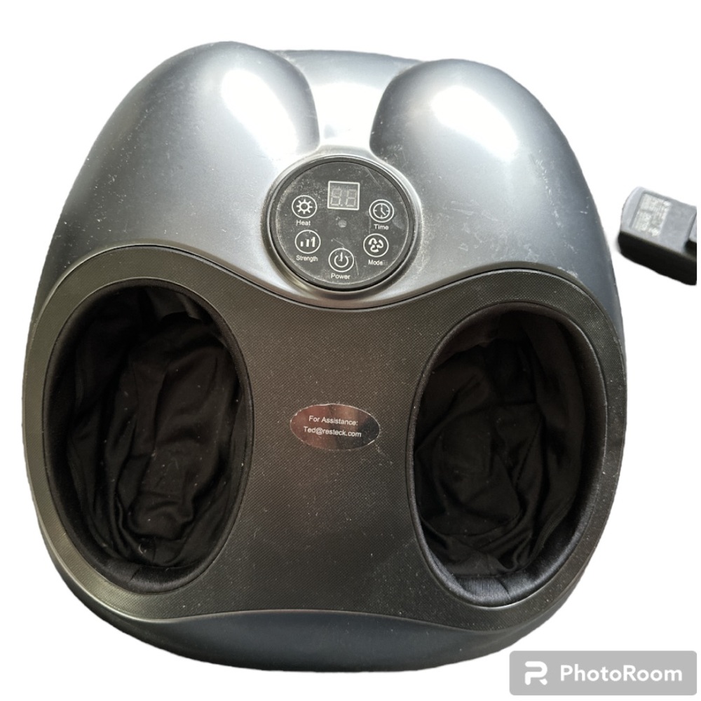 RESTECK Shiatsu Foot Massager Machine w/Heat Massage Therapy (EUC)